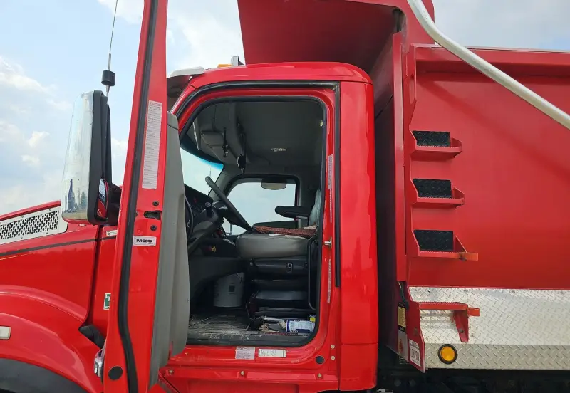 2015 Kenworth T880 photo 46