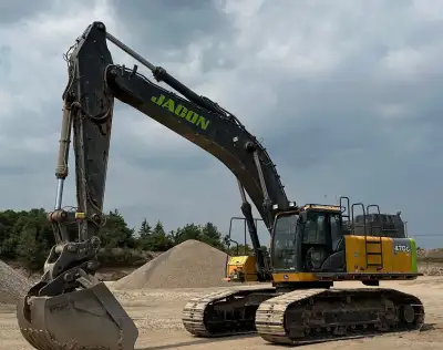 2017 John Deere 470G LC