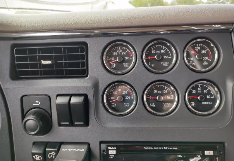 2021 Peterbilt 567 photo 33