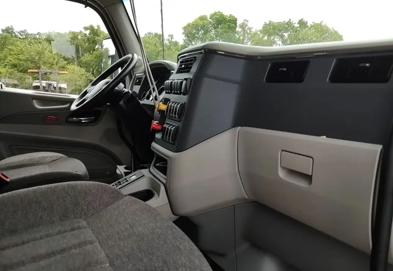 2021 Peterbilt 567 photo 49