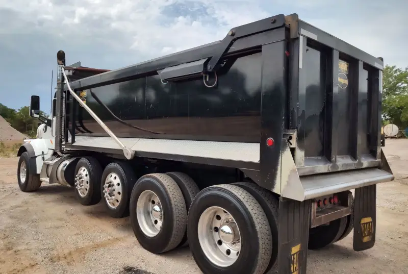 2021 Peterbilt 567 photo 7