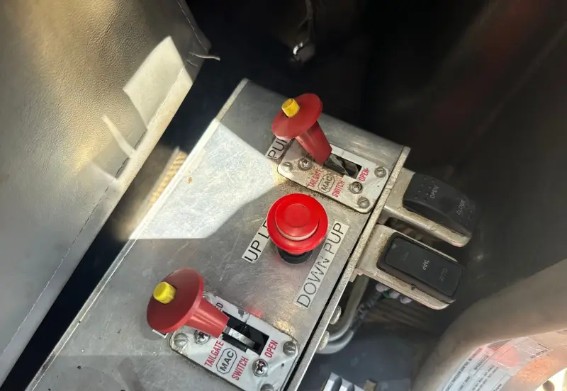 2022 Kenworth T800 photo 43