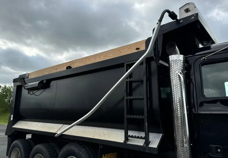 2019 Mack Granite photo 17