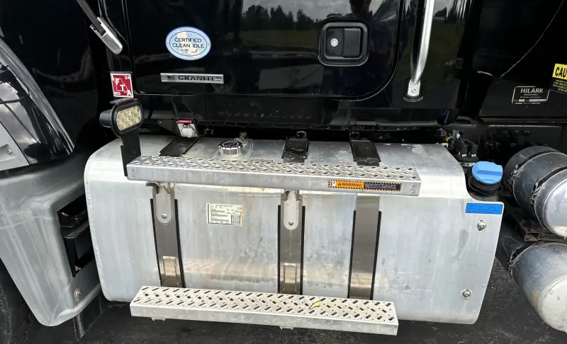 2019 Mack Granite photo 48