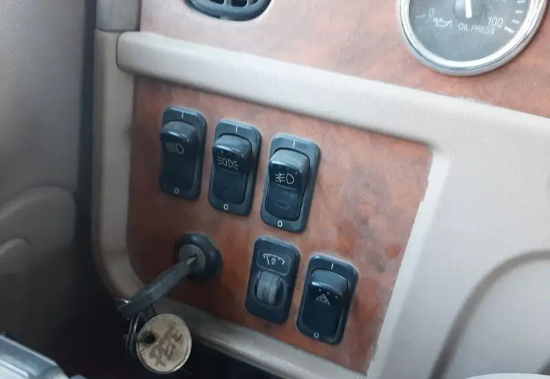 2006 Peterbilt photo 40