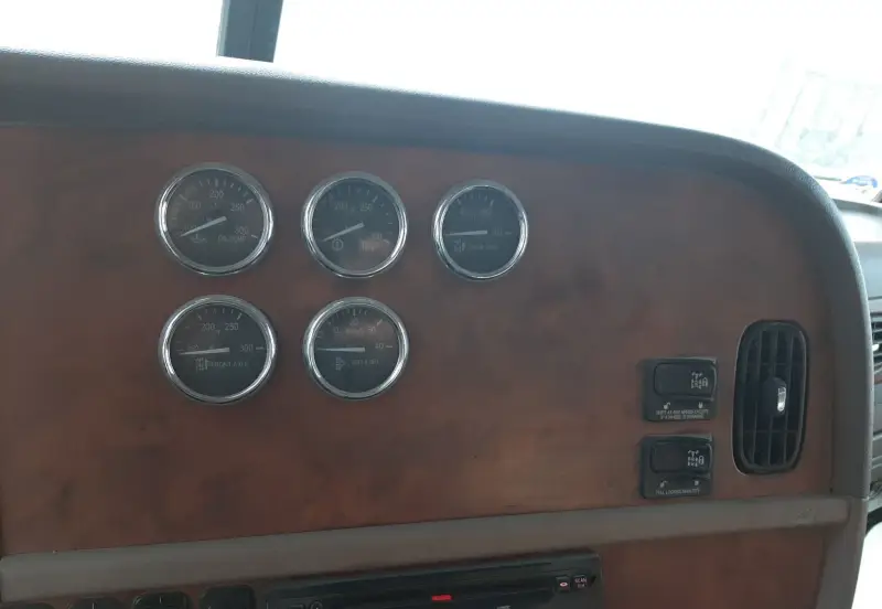 2006 Peterbilt photo 41