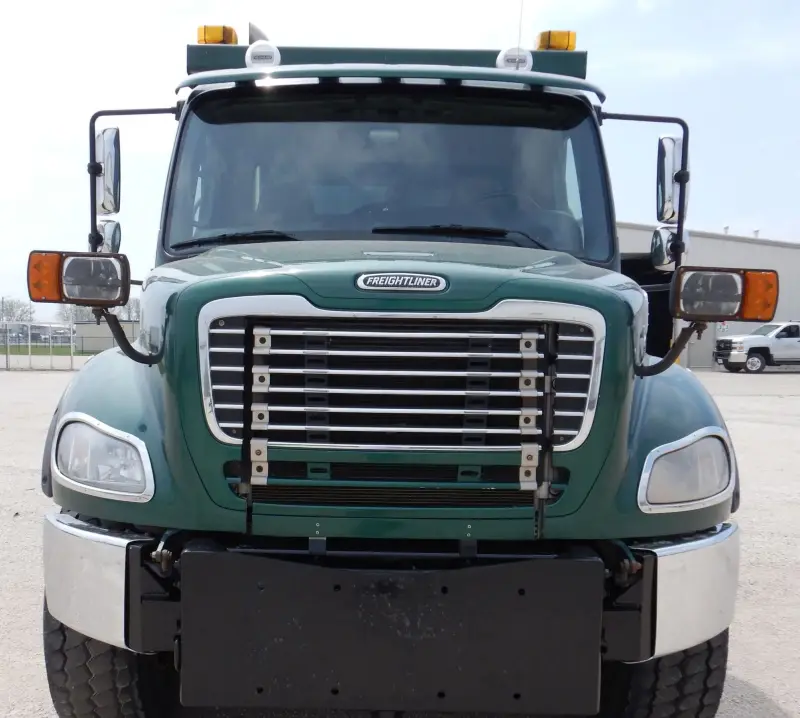 2012 Freightliner Business Class M2 112 photo 2