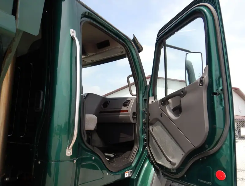 2012 Freightliner Business Class M2 112 photo 52