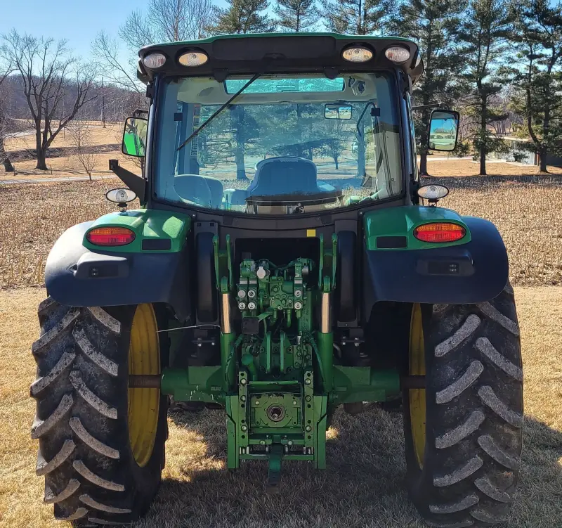 2015 John Deere 6125R photo 6