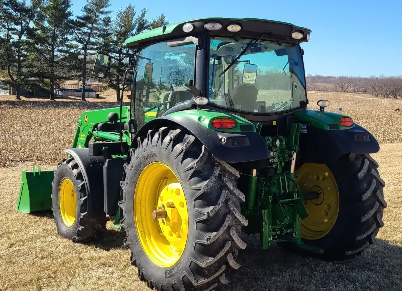 2015 John Deere 6125R photo 7
