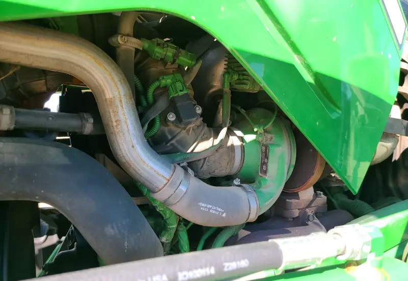 2015 John Deere 6125R photo 51
