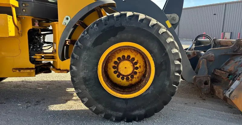 2009 John Deere 544K photo 50