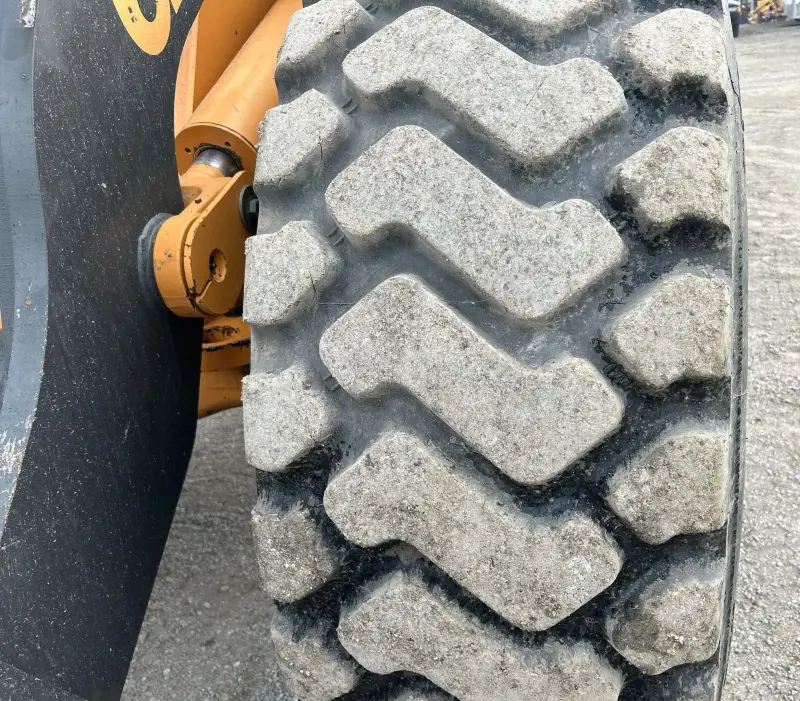 2007 Case 621D XT photo 70
