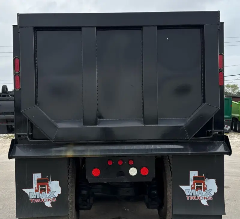 2019 Mack Anthem photo 6