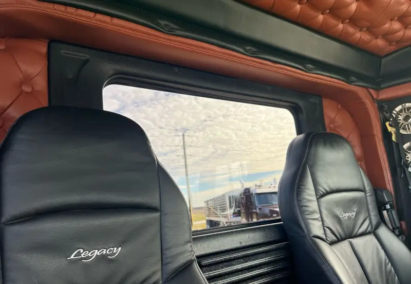 1990 Peterbilt 379 photo 82