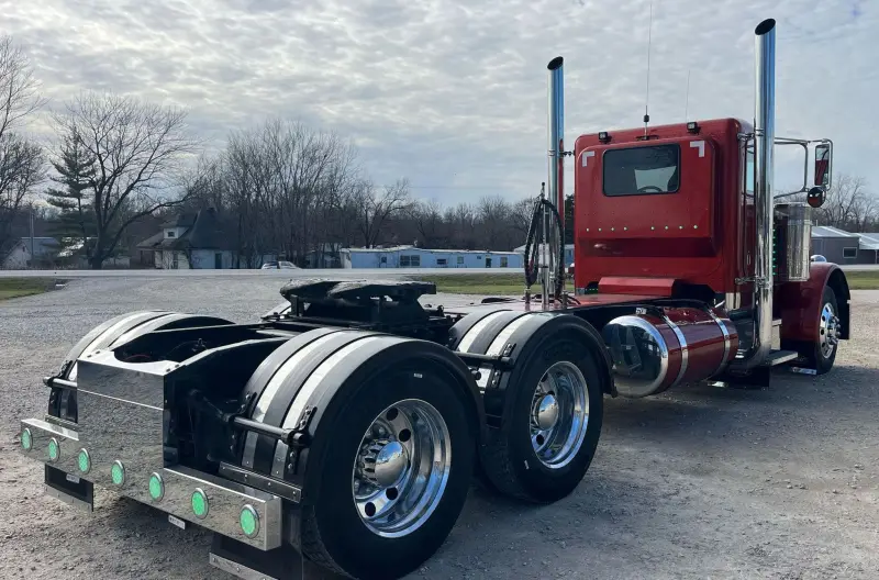 1990 Peterbilt 379 photo 5