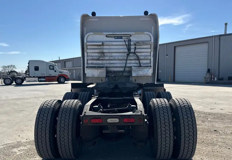 2018 Peterbilt 389 photo 6