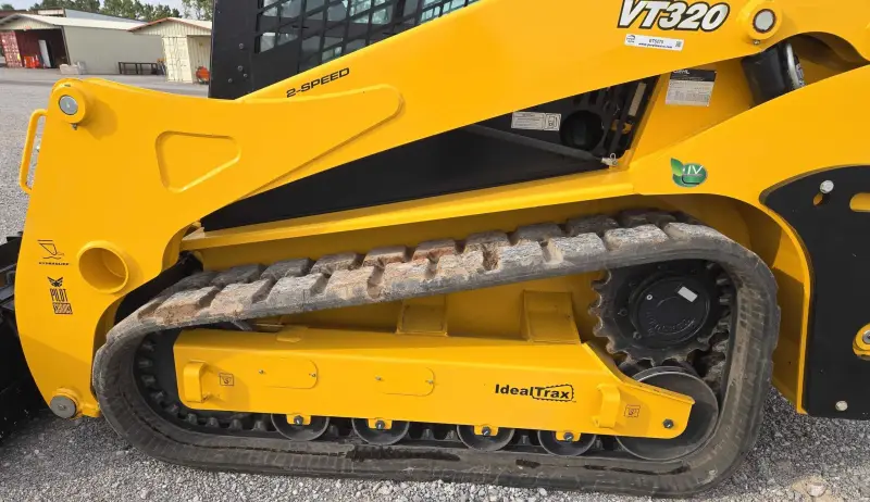 2023 Gehl VT320 photo 57