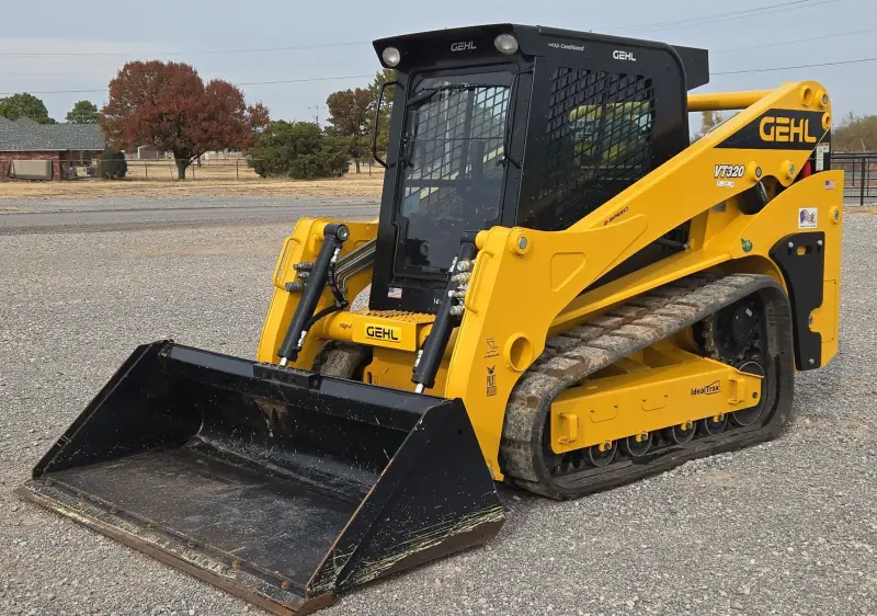 2023 Gehl VT320 photo 1