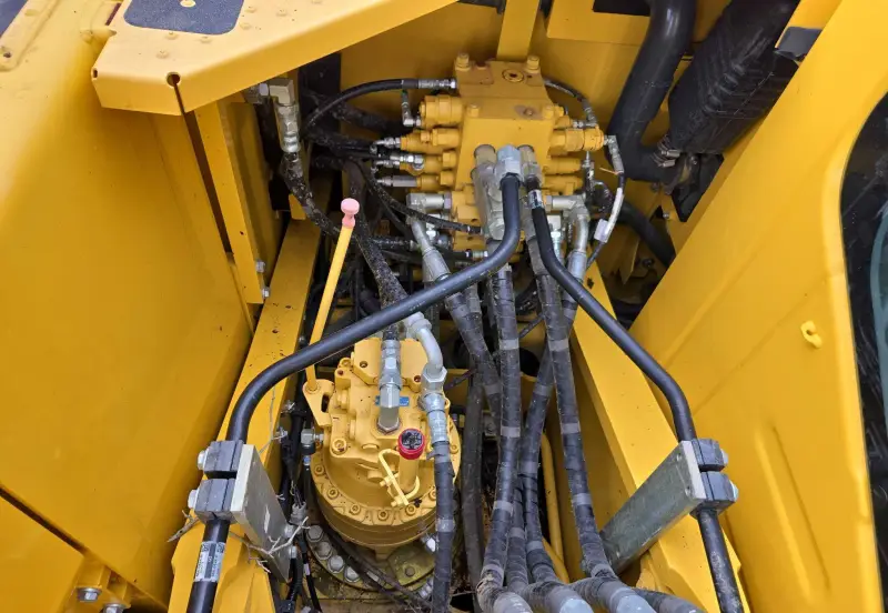 2023 Komatsu PC170LC-11 photo 28