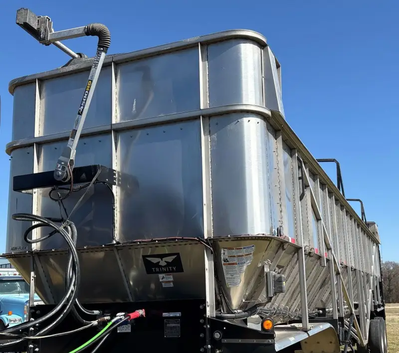 2021 Trinity Trailers photo 16
