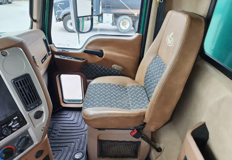 2018 Mack GU713 photo 31