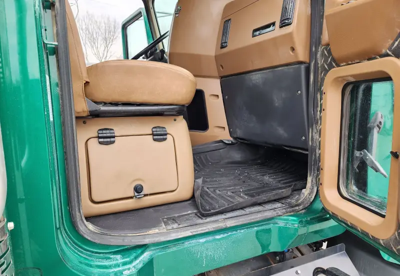 2018 Mack GU713 photo 43