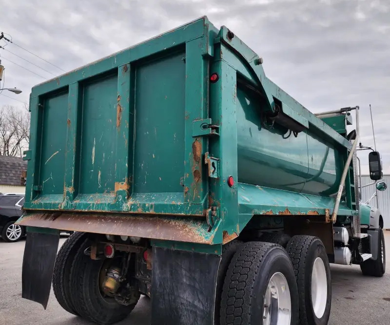 2018 Mack GU713 photo 16