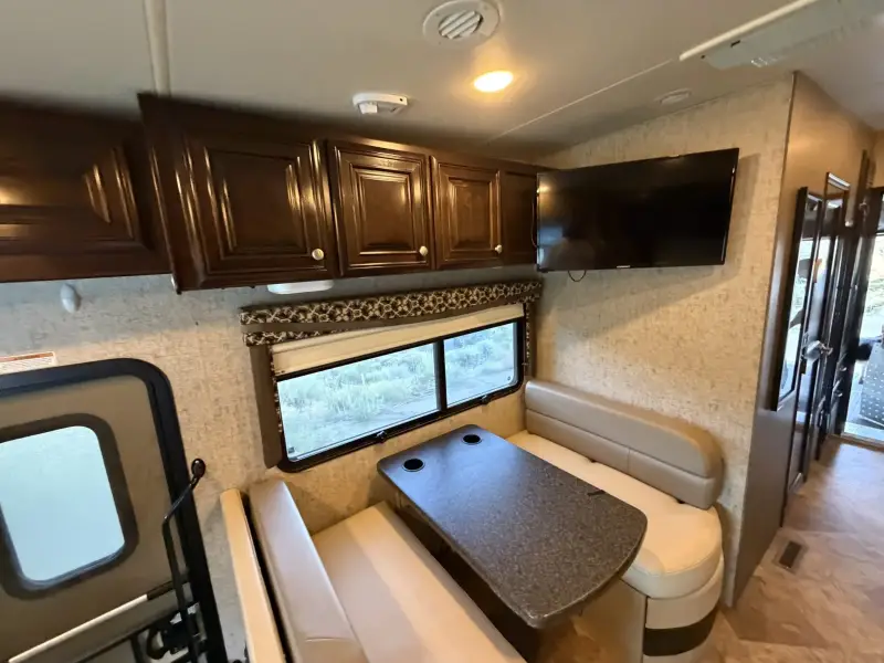 2017 Thor Outlaw 37BG photo 127