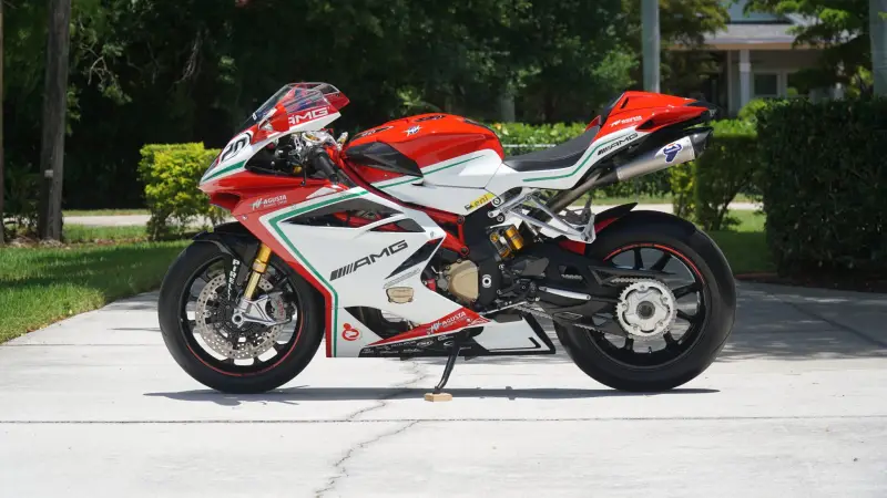 2015 MV Agusta F4 RC photo 25