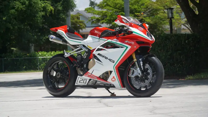 2015 MV Agusta F4 RC photo 3
