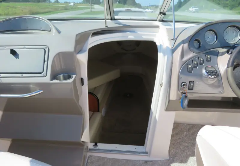 2007 Rinker 262 Captiva Cuddy photo 27