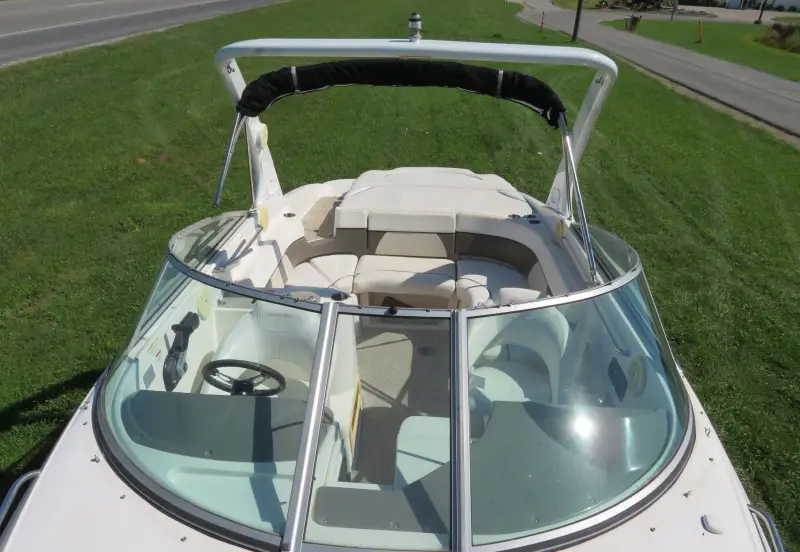 2007 Rinker 262 Captiva Cuddy photo 11
