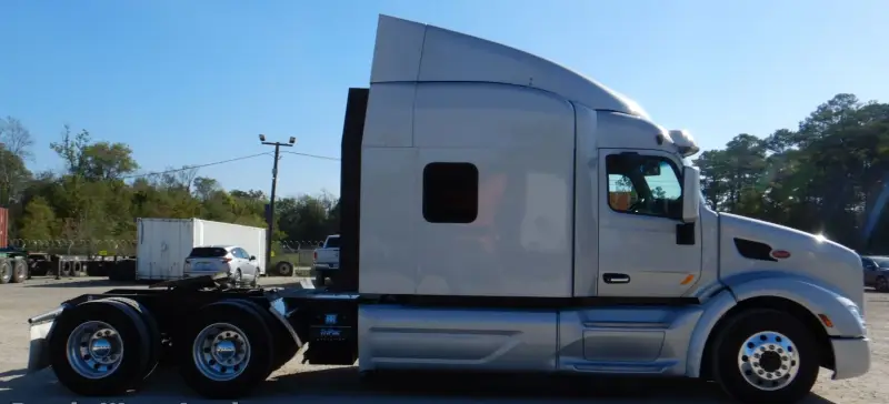 2019 Peterbilt 579 photo 4