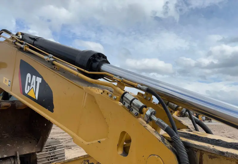 2018 Caterpillar 349FL photo 47