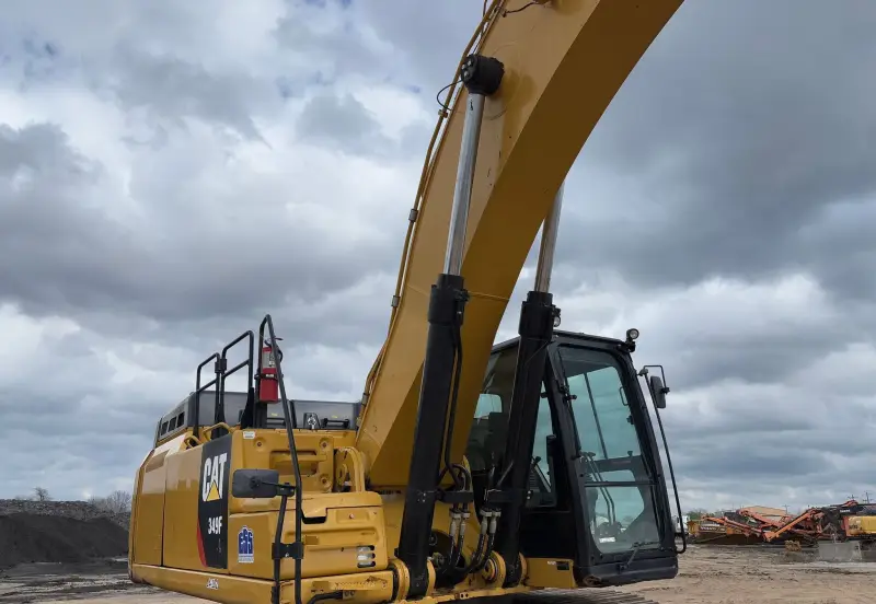 2018 Caterpillar 349FL photo 39
