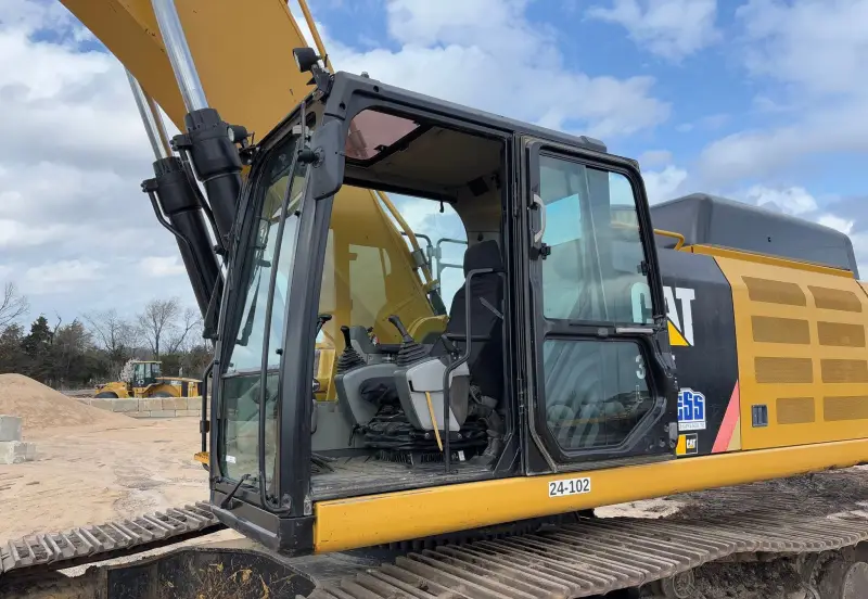 2018 Caterpillar 349FL photo 71