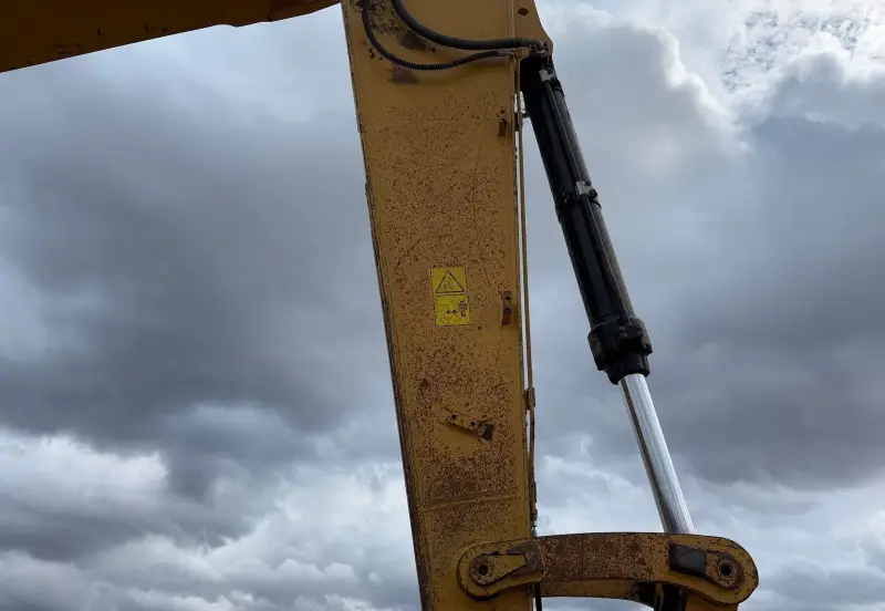 2018 Caterpillar 349FL photo 36