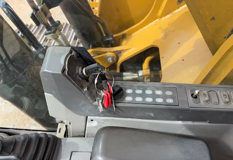 2018 Caterpillar 349FL photo 81