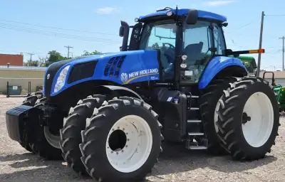 2012 New Holland T8.330