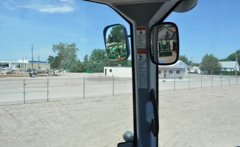 2012 New Holland T8.330 photo 23