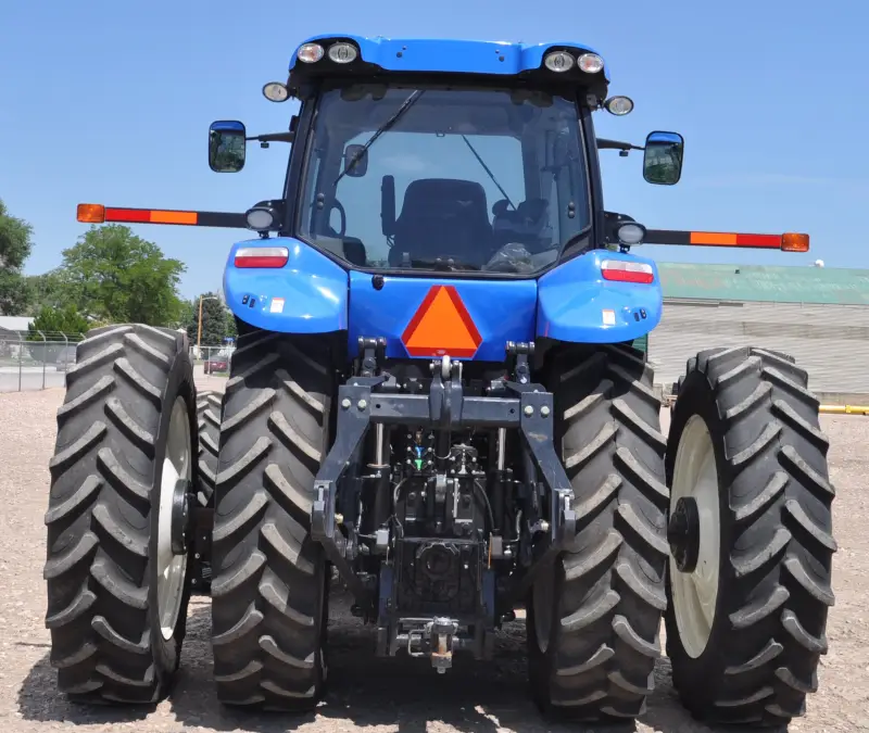 2012 New Holland T8.330 photo 8