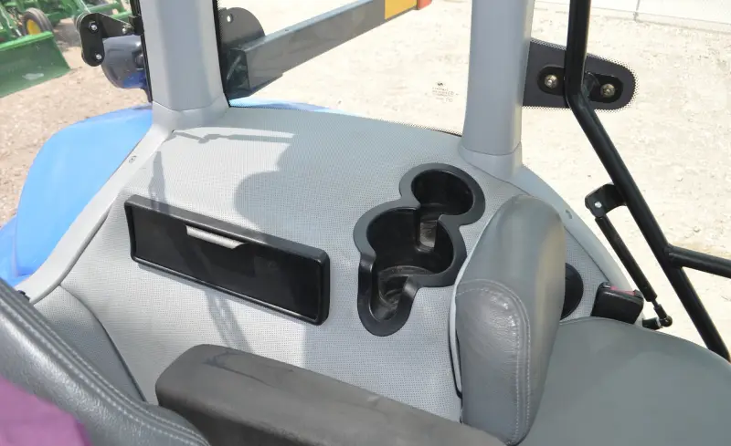2012 New Holland T8.330 photo 22