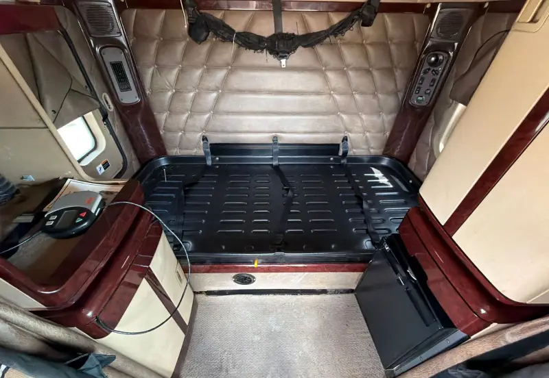 2020 Freightliner Coronado glider kit photo 59