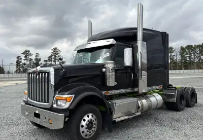 2023 International HX520