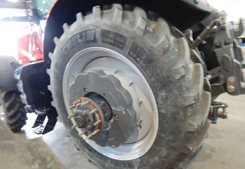 2019 Massey-Ferguson 7724S photo 81