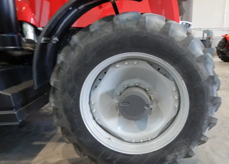 2019 Massey-Ferguson 7724S photo 77